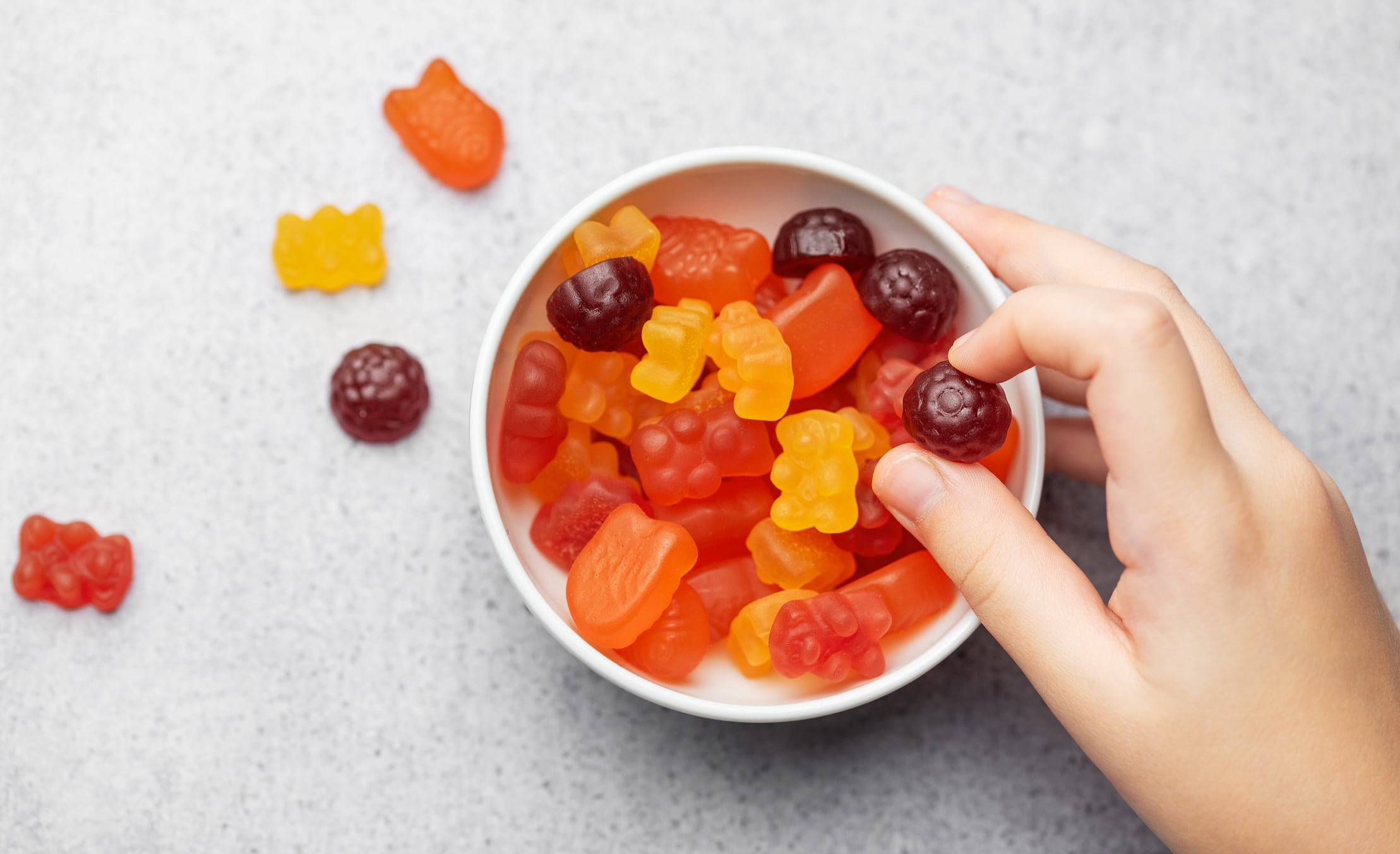 Fruit snack advertising wars: When must manufacturers verify third-party reviews?